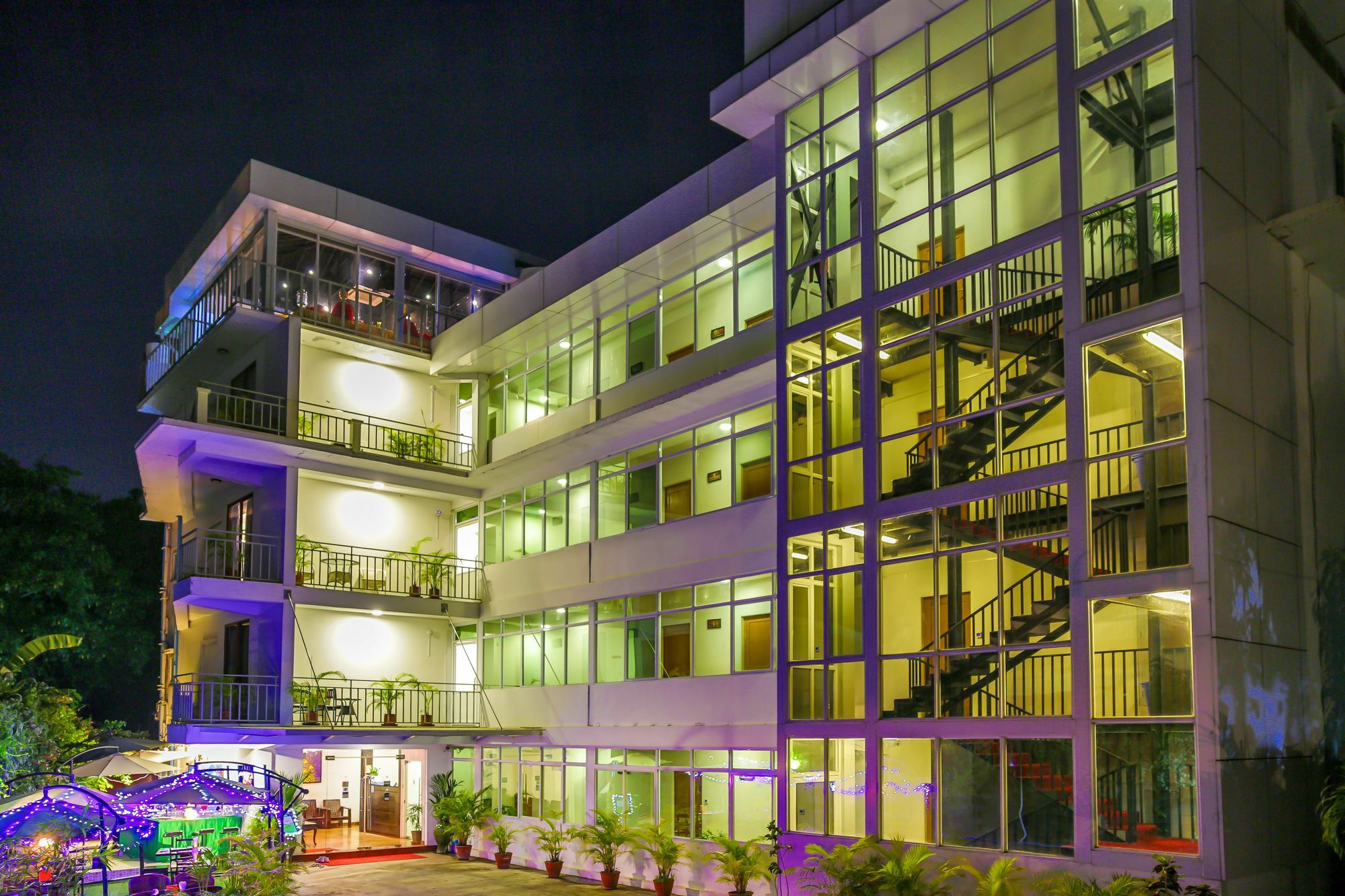 Sky View Hotel Rangoon Buitenkant foto