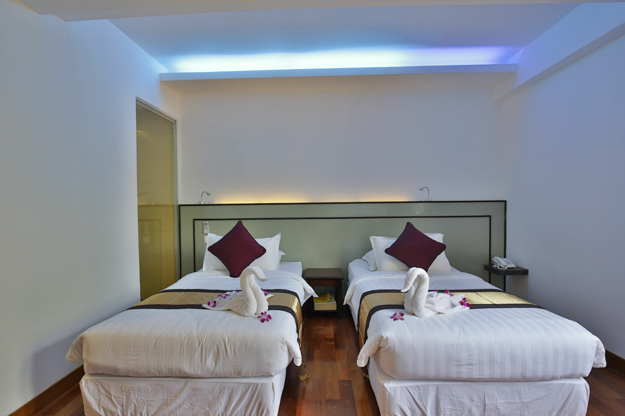 Sky View Hotel Rangoon Buitenkant foto